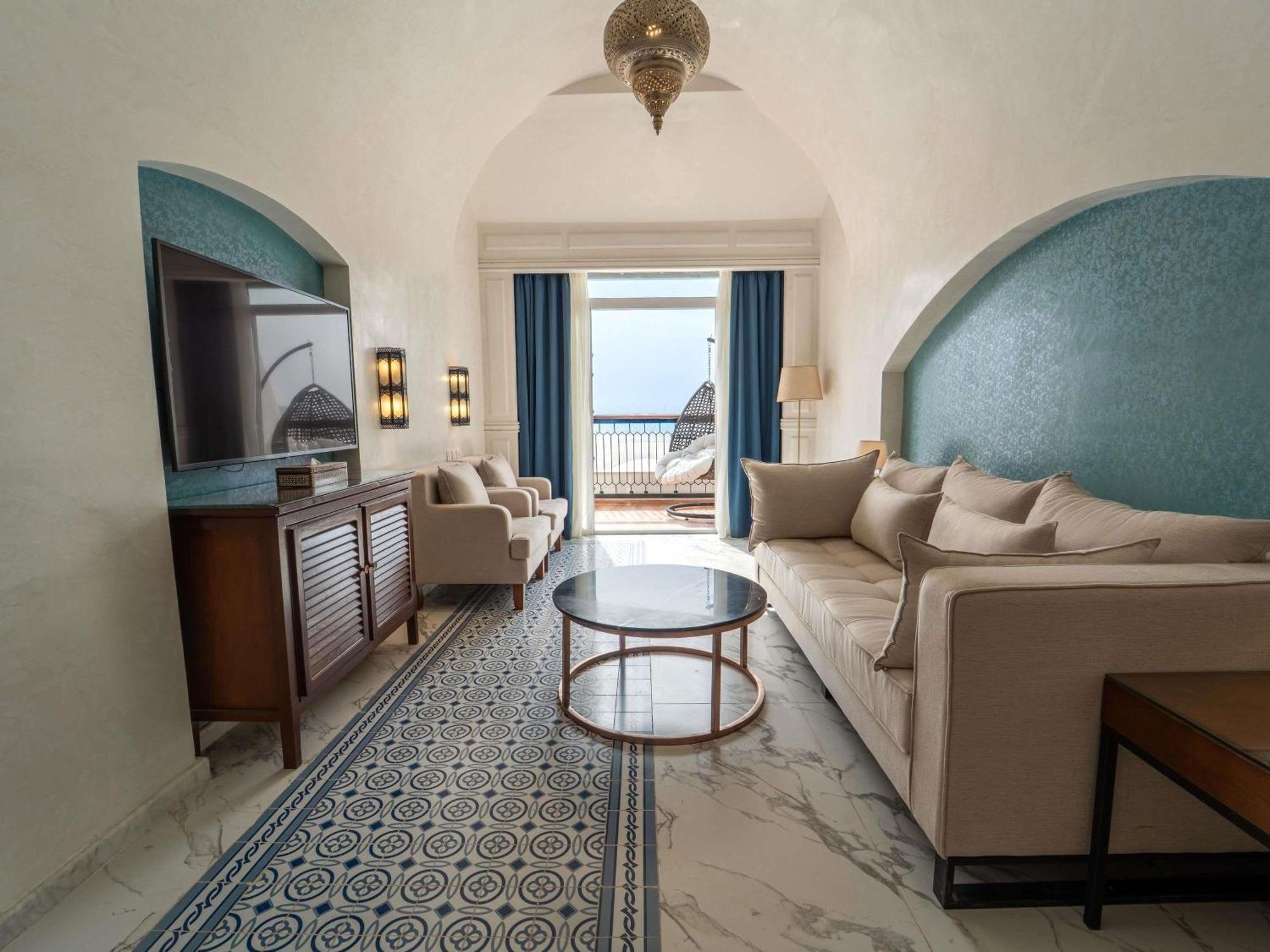 Executive Suite Sea View